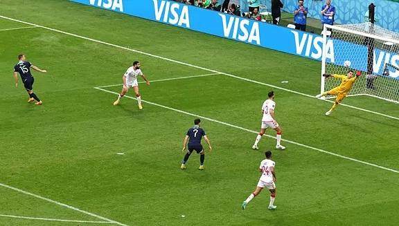 1669459450508031711.jpg 16694591830330.jpg